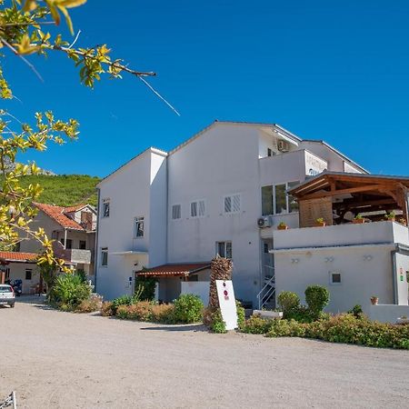Apartments By The Sea Sumpetar, Omis - 2808 Ngoại thất bức ảnh